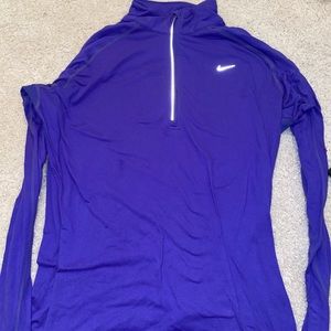 Nike Pull Over